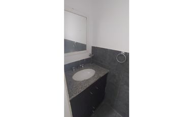 DUPLEX 3 DORMITORIOS. COCHERA. QUINCHO. PARQUE CAPITAL