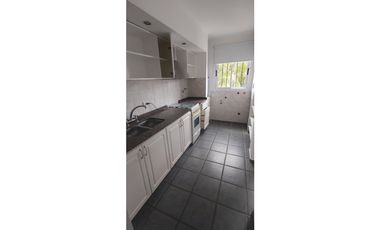 DUPLEX 3 DORMITORIOS. COCHERA. QUINCHO. PARQUE CAPITAL