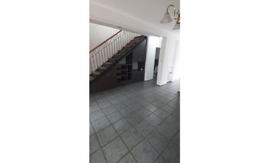 DUPLEX 3 DORMITORIOS. COCHERA. QUINCHO. PARQUE CAPITAL