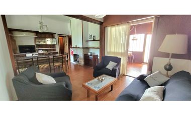 ALQUILER IMPORTANTE CHALET 4 AMBIENTES USO PROFESIONAL y/o FAMILIAR