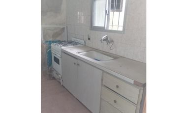 VENTA CASA 5 AMB. GGE RECICL. PQUE, GOÑI 900 APTA CREDITO HIPOTECARIO