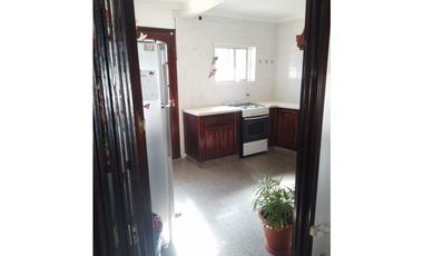 VENTA CASA 5 AMB. GGE RECICL. PQUE, GOÑI 900 APTA CREDITO HIPOTECARIO