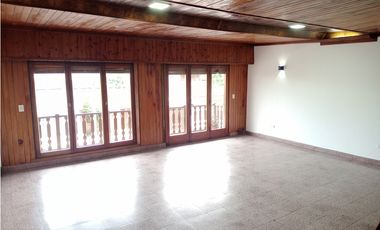 Chalet en PH 4 amb. Planta Alta a la calle