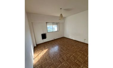 Depto con cochera 3 ambientes