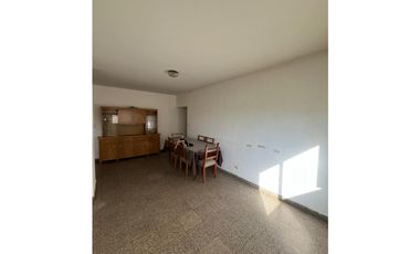 Depto con cochera 3 ambientes