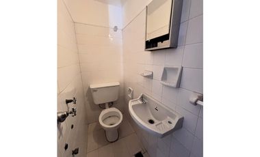 SE VENDE CASA C/PILETA + OFICINAS SOBRE AVDA BS AS - CENTRO ALMAFUERTE