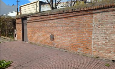 Venta CASA  RECICLAR O DEMOLER LOTE 8,66x34 Don Bosco 2.838