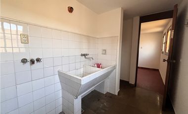 SE ALQUILA CASA 4 DORM C/PILETA SOBRE AVDA BS AS - CENTRO ALMAFUERTE