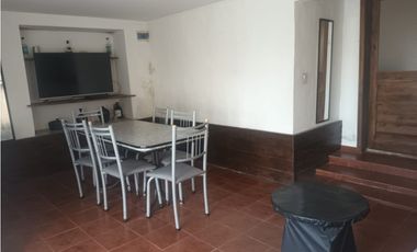 CHALET 3 AMB. CON GRAN PARQUE HEGUILOR AL 1000 LOTE 10X43