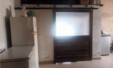 CHALET 3 AMB. CON GRAN PARQUE HEGUILOR AL 1000 LOTE 10X43