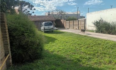 CHALET 3 AMB. CON GRAN PARQUE HEGUILOR AL 1000 LOTE 10X43