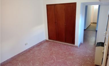 Ph 4 amb. Todo en planta baja, sin expensas. Santa Monica