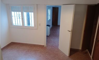 Ph 4 amb. Todo en planta baja, sin expensas. Santa Monica