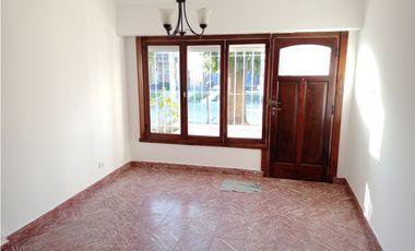 Ph 4 amb. Todo en planta baja, sin expensas. Santa Monica