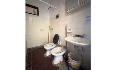 SE VENDE CASA 2 DORM. EN BARRIO PINARES - ALMAFUERTE