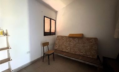 SE VENDE CASA 2 DORM. EN BARRIO PINARES - ALMAFUERTE