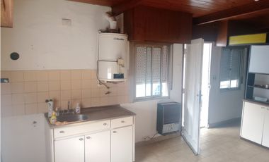 VENTA PH 1 AMBIENTE DIVISIBLE PATIO PB BARRIO LAS AMERICAS facilidades