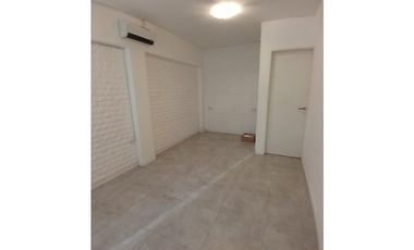 VENTA 1  AMB PH P.BAJA COC SEPARADA PATIO RECICLADO SIN EXPENSAS