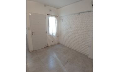 VENTA 1  AMB PH P.BAJA COC SEPARADA PATIO RECICLADO SIN EXPENSAS