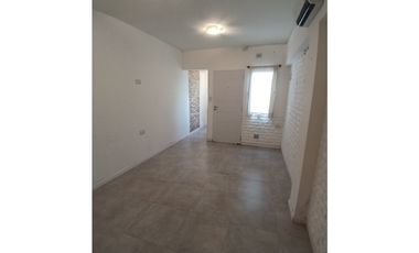 VENTA 1  AMB PH P.BAJA COC SEPARADA PATIO RECICLADO SIN EXPENSAS