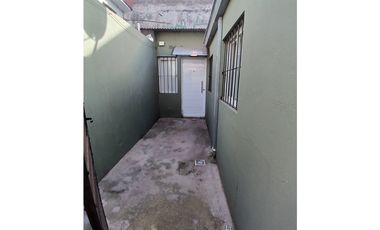 VENTA 1  AMB PH P.BAJA COC SEPARADA PATIO RECICLADO SIN EXPENSAS