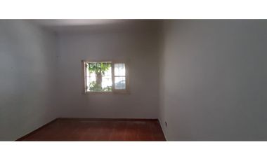 VENTA DOS CASAS EN BLOCK A RECICLAR NEUQUEN AL 2500 ZONA DON BOSCO