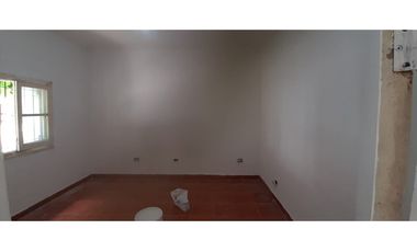 VENTA DOS CASAS EN BLOCK A RECICLAR NEUQUEN AL 2500 ZONA DON BOSCO