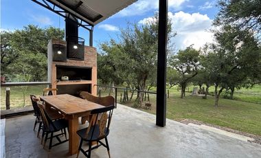 SE VENDE CASA CON BAJADA AL RIO - EN LOTEO BALCONES DEL RIO