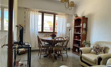 CHALET PLANTA ALTA INDEPENDIENTE TODO EXTERNO Impecable Don Bosco