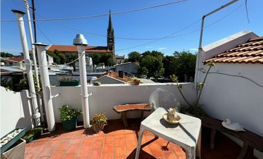 CHALET PLANTA ALTA INDEPENDIENTE TODO EXTERNO Impecable Don Bosco