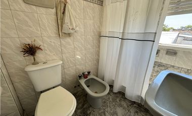 CHALET PLANTA ALTA INDEPENDIENTE TODO EXTERNO Impecable Don Bosco