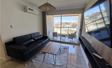 SE VENDE DEPTO EN CARLOS PAZ FRENTE AL LAGO - 2 DOR AMOBLADO C/COCHERA