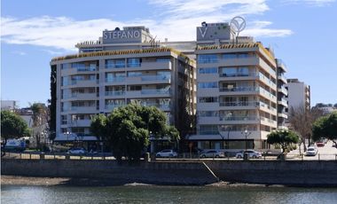 SE VENDE DEPTO EN CARLOS PAZ FRENTE AL LAGO - 2 DOR AMOBLADO C/COCHERA