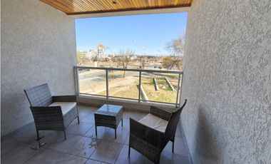SE VENDE DEPTO EN CARLOS PAZ FRENTE AL LAGO - 2 DOR AMOBLADO C/COCHERA