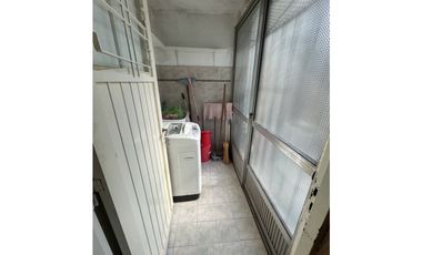 Casa en venta a refaccionar EN OPORTUNIDAD