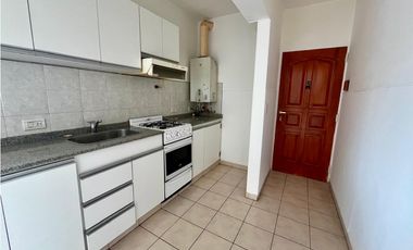 DEPARTAMENTO 2 AMBIENTES- ZONA CENTRO