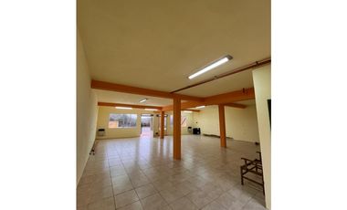 Local comercial San Esteban