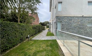 Departamento 2 ambientes pileta, a mts del mar .Valeria del Mar