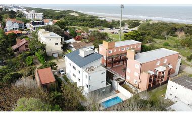 Departamento 2 ambientes pileta, a mts del mar .Valeria del Mar