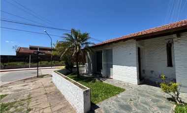 Casa en zona residencial a la venta
