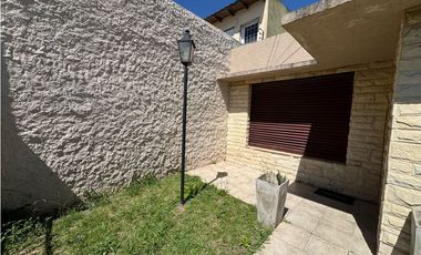 Casa en zona residencial a la venta