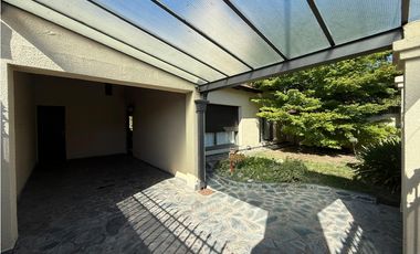 Venta Casa 5 ambientes centro Lujan