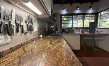 Venta Casa 5 ambientes centro Lujan