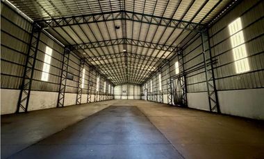 Galpon Industrial en alquiler en Campana