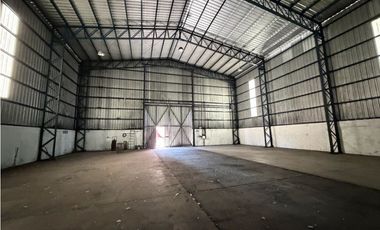 Galpon Industrial en alquiler en Campana