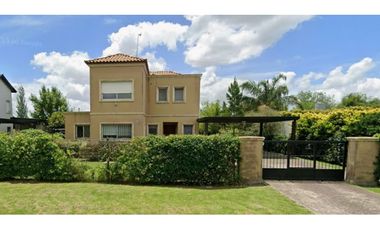 Casa en alquiler en Fisherton, Rosario