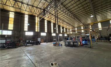 Nave industrial en alquiler sobre ruta panamericana, Campana