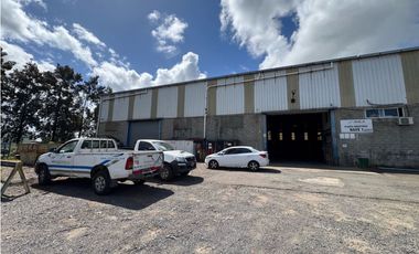Nave industrial en alquiler sobre ruta panamericana, Campana