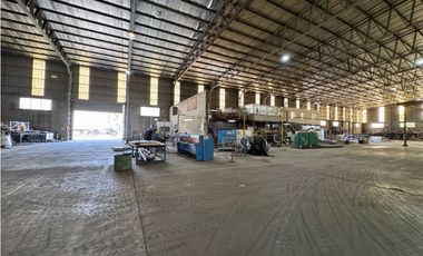 Nave industrial en alquiler sobre ruta panamericana, Campana