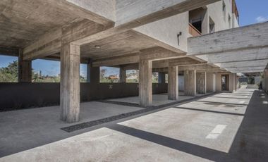 Venta Departamento frente al mar con piscina y cochera